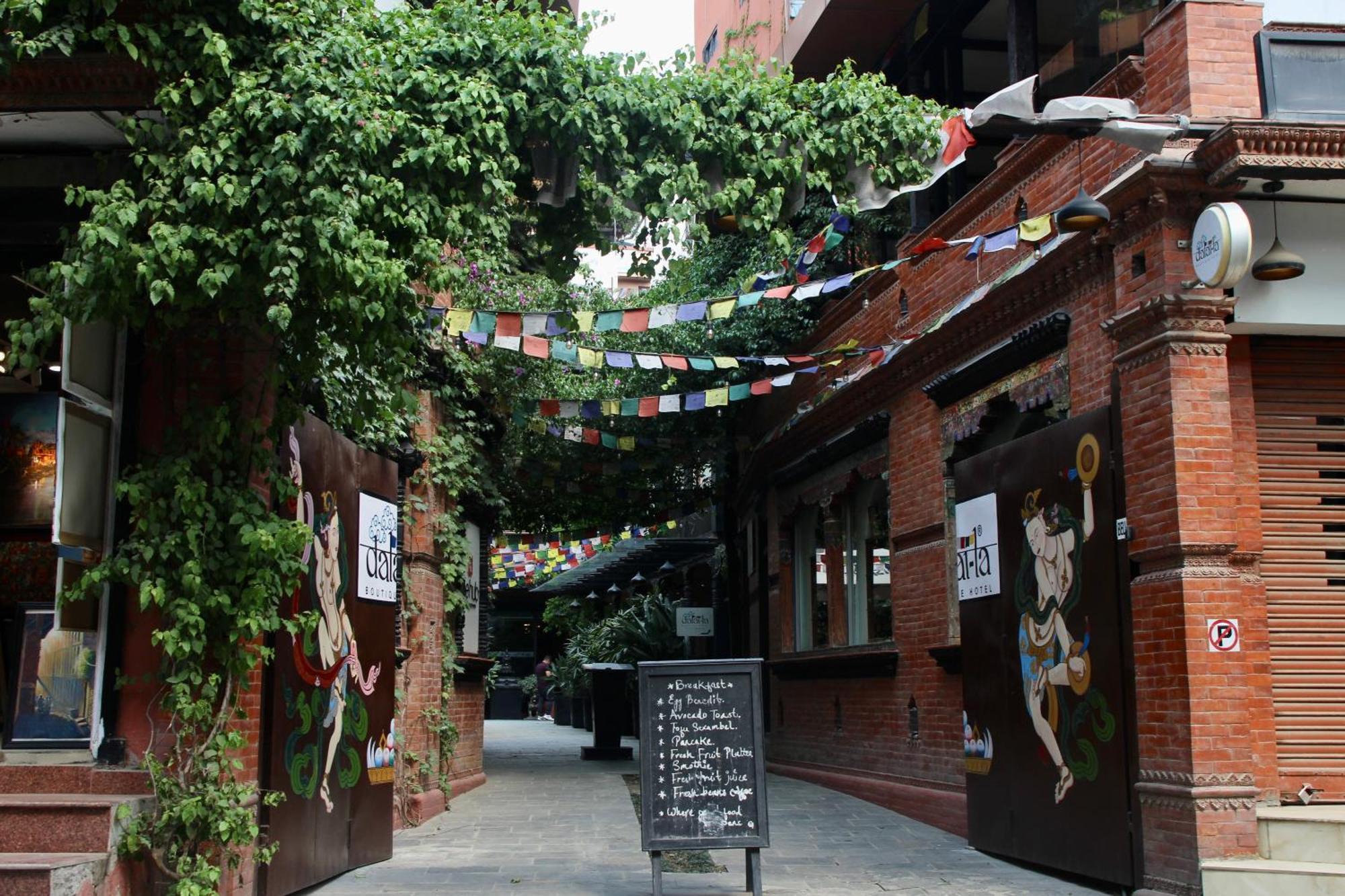 Dalai-La Boutique Hotel Kathmandu Exteriör bild